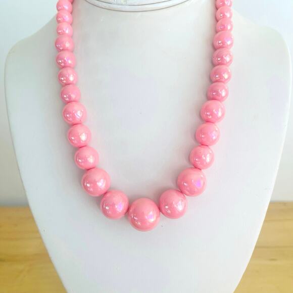 Vintage Iridescent Pink Graduated Plastic Beaded Necklace Bead Bubble Gum Retro - Picture 2 of 6